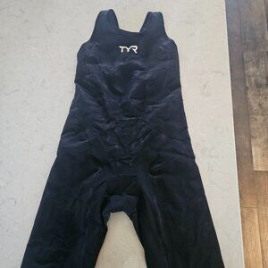 TYR Venzo tech suit